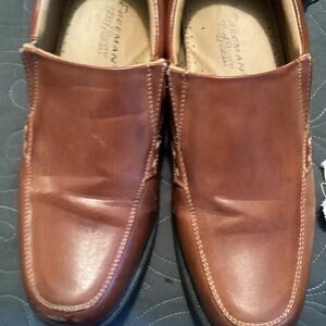Freeman Free Flex Yale men’s slipon brown loafers, size 10.5